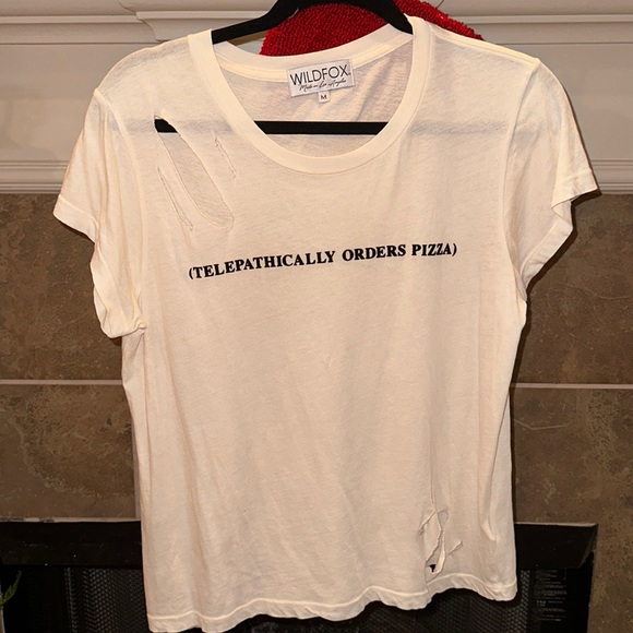 wild fox tee, telepathically orders pizza - Picture 1 of 3